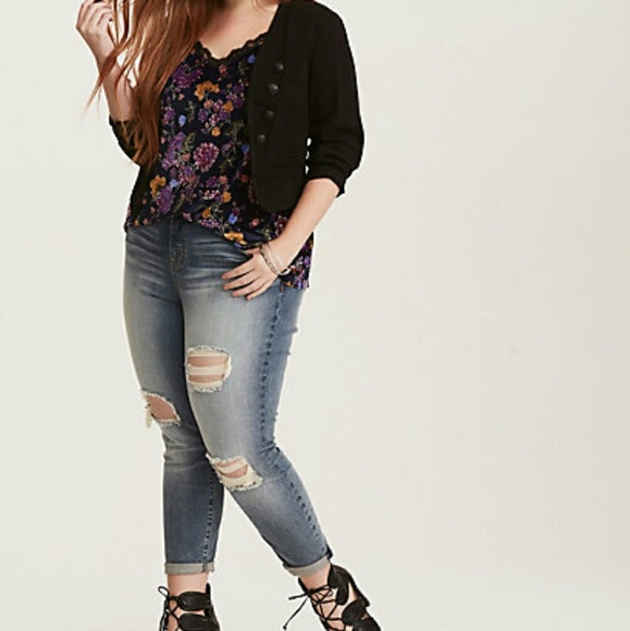 Torrid Navy Floral Lace Trim Cami NWOT NEW - Picture 4 of 7